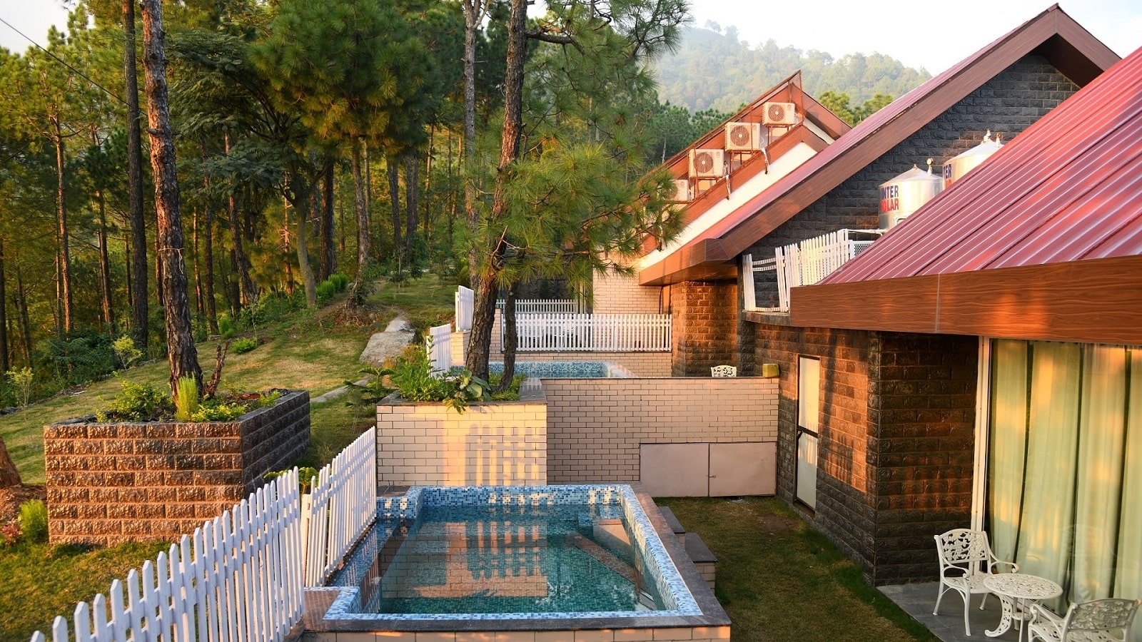 SUPER DELUXE COTTAGE